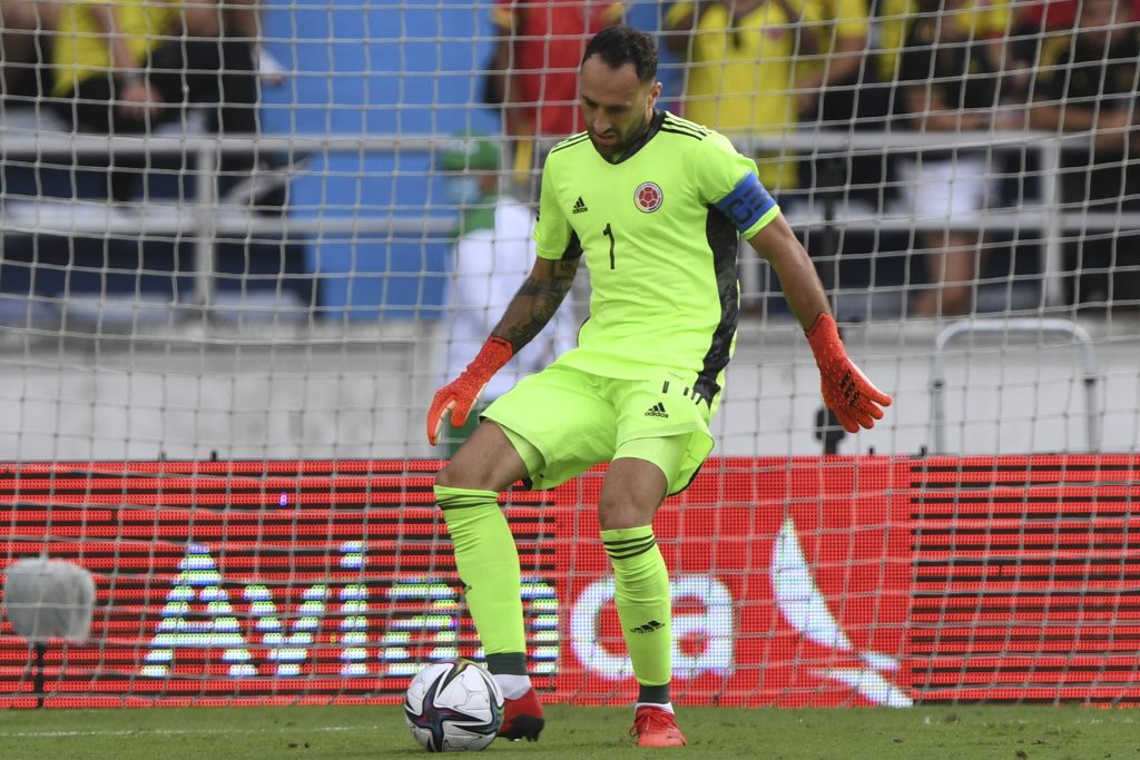 Ospina, nuestra figura en el primer tiempo contra Ecuador 2 Ospina, nuestra figura en el primer tiempo contra Ecuador Un primer tiempo bastante flojo tuvo la Selección Colombia frente a Ecuador en el Estadio Metropolitano de Barranquilla, donde empatan 0-0, por la fecha 12 de la Eliminatoria Suramericana rumbo al Mundial Catar 2022.