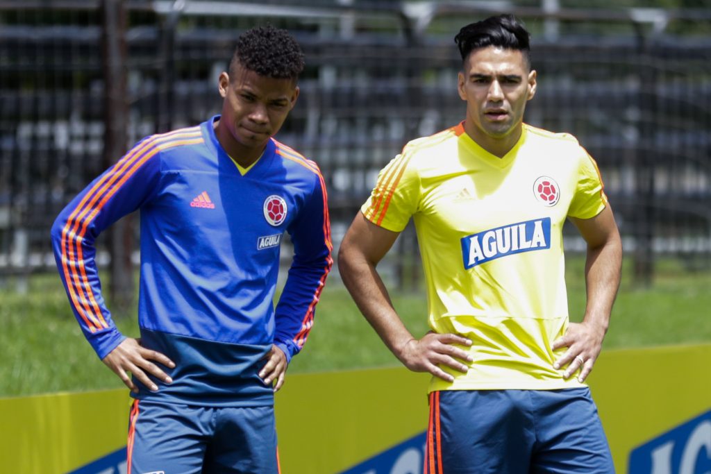 El técnico de Uruguay valoró a los jugadores colombianos 4 El técnico de Uruguay valoró a los jugadores colombianos La Selección de Uruguay, que el jueves recibirá a Colombia en partido que se disputará a las 6 p. m. en Montevideo, por la jornada 11 de la Eliminatoria Suramericana al Mundial Catar 2022, conoce muy bien al plantel de la 'Tricolor'. Así lo dio a conocer el técnico 'Charrúa', Óscar Washington Tabárez.