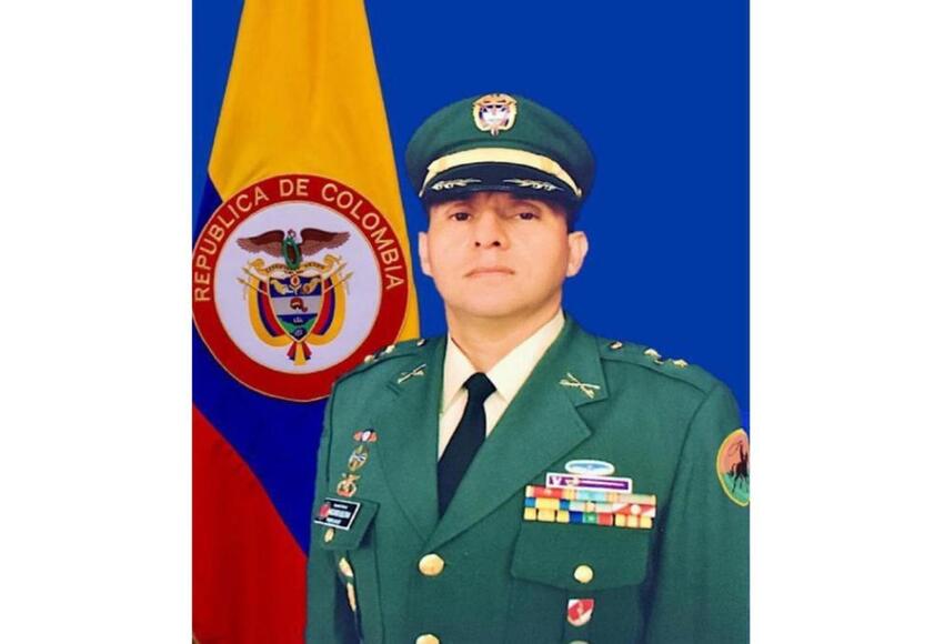 Ofrecen 20 millones de recompensa por el paradero de los asesinos En un presunto hecho de hurto, fue asesinado el teniente coronel Ricardo José Beltrán Jiménez, en el barrio Jordán de Villavicencio, quien era miembro activo de la subjefatura del Estado Mayor Conjunto de fortalecimiento jurídico institucional del Comando General de las Fuerzas Militares.