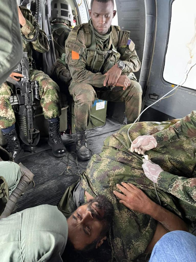 Cuatro menores habrían muerto en operativo contra alias 'Fabián' El senador Iván Cepeda denunció este jueves que cuatro de los ocho muertos reportados en la operación adelantada el pasado 16 de septiembre por las Fuerzas Militares contra Ángel Padilla Romero, alias `'Fabián',´ jefe del frente Occidental del Eln, corresponden a menores de edad, incluido un joven de 13 años, y tres más de 17 años.