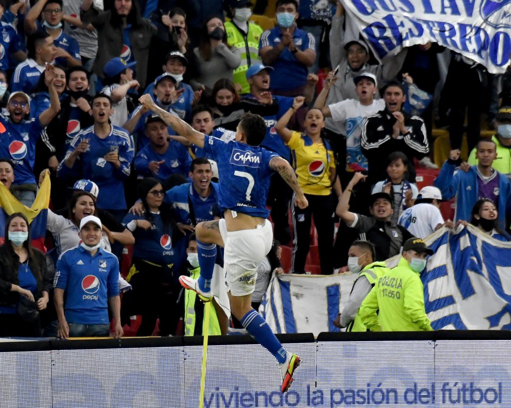 Ricardo Márquez marcó para el triunfo 1-0 sobre Águilas 2 Ricardo Márquez marcó para el triunfo 1-0 sobre Águilas Millonarios y su hinchada vuelven a sonreír en la Liga Betplay. Este domingo el conjunto ‘Embajador’, en el estadio El Campín, en un difícil partido frente a Águilas Doradas se impuso 1-0 gracias a un tanto de Ricardo ‘Caballo’ Márquez.
