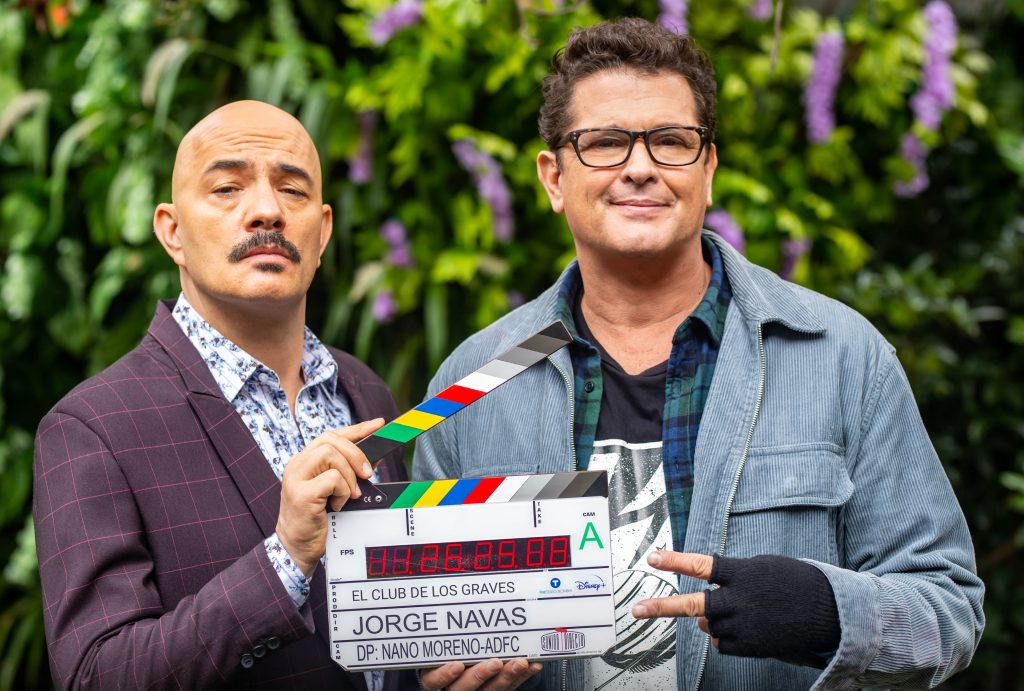 A sus 60 años Carlos Vives regresa a la TV con 'El club de los graves' 3 A sus 60 años Carlos Vives regresa a la TV con 'El club de los graves' Bastantes son los años que han pasado desde que Carlos Vives decidió dejar de lado la actuación para concentrarse en su carrera musical, una apuesta ganadora que lo llevó a ser uno de los máximos representantes de la música colombiana en el mundo.