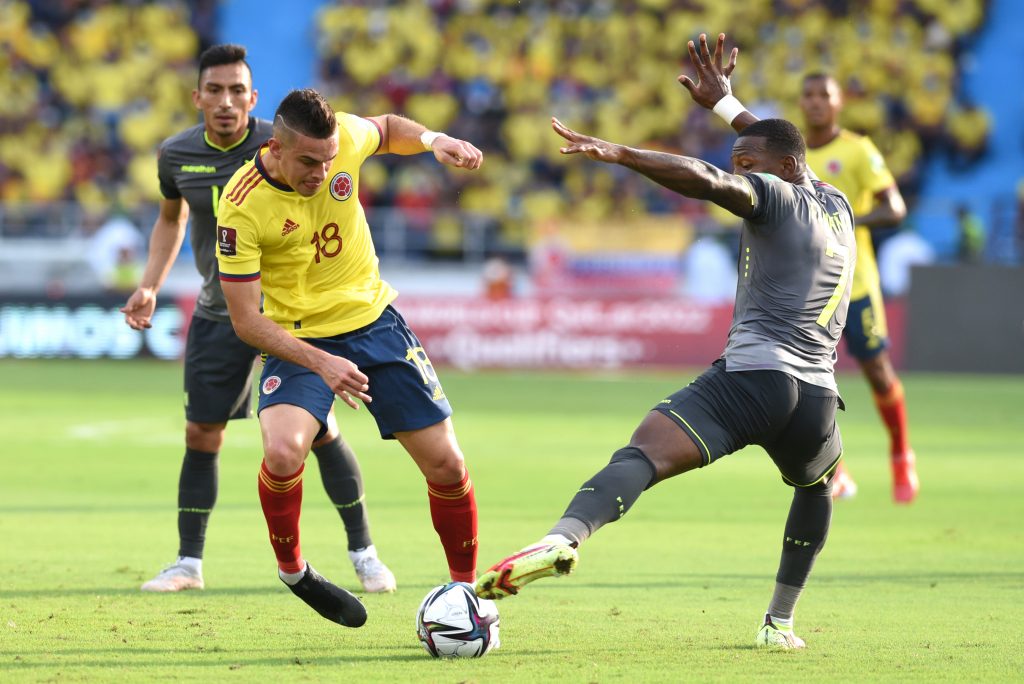 El profe Rueda se la juega contra el líder de la Eliminatoria La Selección Colombia tendrá esta noche (7:30 p. m.) uno de los partidos más duros y, a su vez, más importantes de la Eliminatoria. Visitará a la poderosa y líder Brasil en el estadio Arena de Sao Paulo, con la necesidad de ganar o empatar para seguir metido entre los cuatro primeros de la tabla.