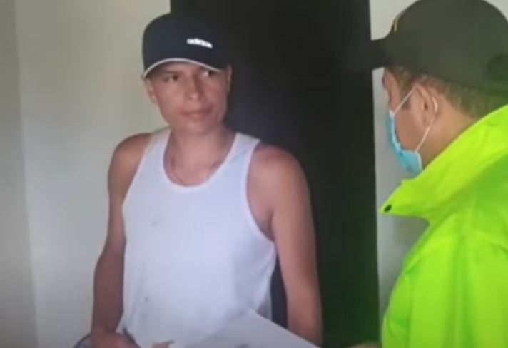 Hallan en el Meta a uno de los más buscados por hurto en TM 1 Hallan en el Meta a uno de los más buscados por hurto en TM Uno de los criminales más buscados en Bogotá por cometer hurtos a pasajeros dentro de los buses de transporte público, fue capturado en la población de Mesetas, en el departamento del Meta.