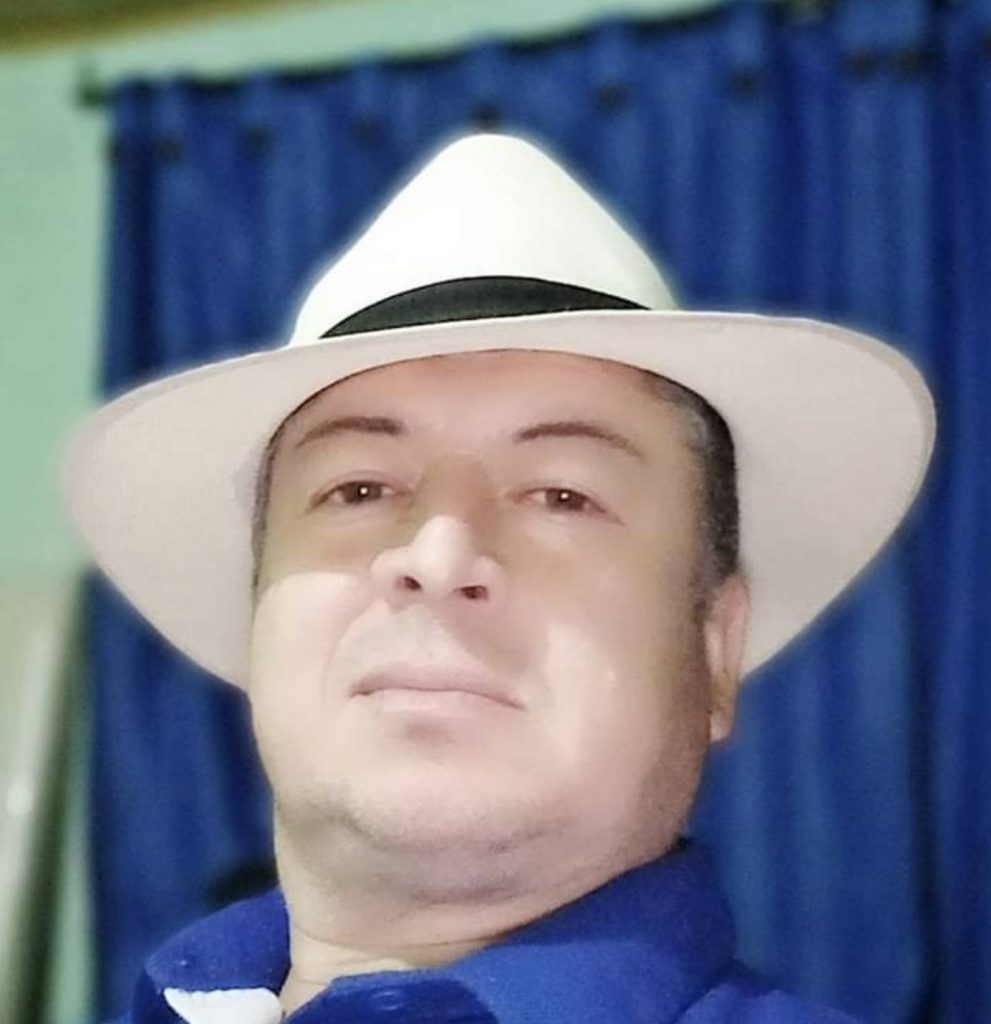 Libardo falleció tras salvaje agresión de madrugada en Engativá 1 Libardo falleció tras salvaje agresión de madrugada en Engativá Los rumores que se colaban por entre las calles del barrio Villas del Dorado, de un hombre que había sido terriblemente agredido en una de las cuadras, lamentablemente fueron confirmados la tarde del martes, con la muerte de don Libardo Cubillos Franco en el Hospital de Engativá. El señor duró luchando por su vida todo el lunes, hasta que al siguiente día su alma se desprendió de su cuerpo.