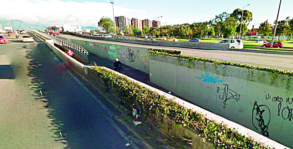 En la ciclorruta hallan el cuchillo con que habrían atacado a Diego 2 En la ciclorruta hallan el cuchillo con que habrían atacado a Diego Una pista muy importante para esclarecer el repudiable homicidio del joven Diego Cardozo, asesinado en medio del robo a su bicicleta en la ciclorruta de la Calle 26, ya está en poder de las autoridades. Se trata del cuchillo con el que fue atacado.