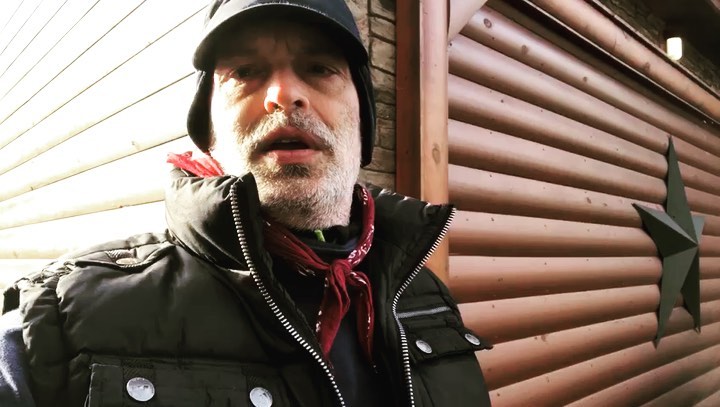 Por una embolia pulmonar murió el actor Abel Rodríguez 2 Por una embolia pulmonar murió el actor Abel Rodríguez Con sorpresa fue recibida hace pocos minutos la noticia de la muerte del actor cubano Abel Rodríguez, quien tenía 50 años de edad, y es recordado por su amplia carrera en producciones colombianas, y residía actualmente en la ciudad de Miami, en Estados Unidos.