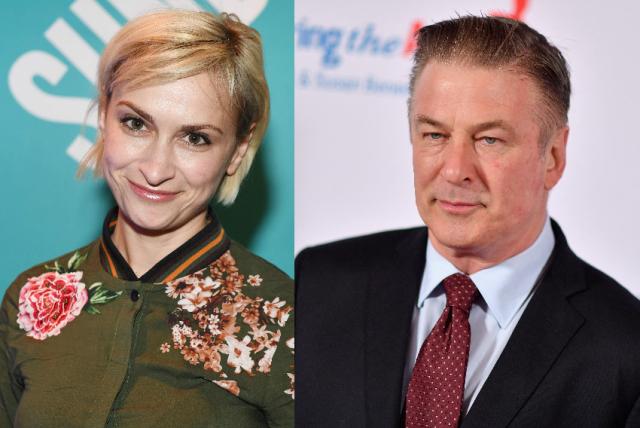Actor Alec Baldwin mató accidentalmente a una mujer en un rodaje Una mujer murió este jueves en el estado de Nuevo México durante el rodaje de un tiroteo de la película "Rust" protagonizada por el actor&nbsp;Alec&nbsp;Baldwin, informaron las autoridades estadounidenses.