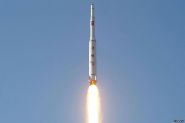 Mire estos hechos insólitos que ocurren en el mundo 5 Mire estos hechos insólitos que ocurren en el mundo Bastante expectativa y curiosidad generó en las redes sociales una foto del cielo en la cual se puede apreciar, según algunos internautas, el rostro de Jesucristo.