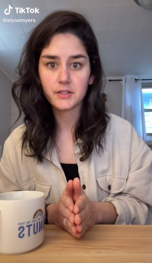 En su primera cita el sujeto pidió 100 tacos y a ella le tocó pagar 1 En su primera cita el sujeto pidió 100 tacos y a ella le tocó pagar Elyse Myers es una estadounidense que compartió en TikTok la experiencia sobre la peor cita de su vida. Resulta que conoció a un sujeto simpático en una aplicación, quien le pidió que lo recogiera porque no encontraba las llaves.