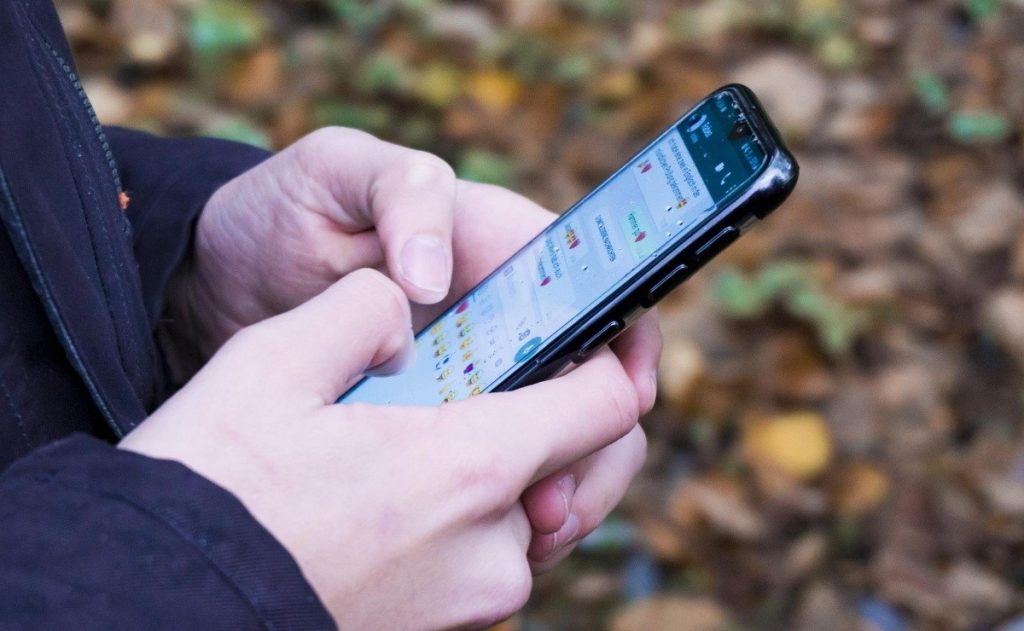 Y usted, ¿se animaría a una App de citas? En 2020, los investigadores de Check Point Research, la división de inteligencia de amenazas de Check Point Software Technologies, un proveedor especializado en ciberseguridad, descubrieron y ayudaron a solventar vulnerabilidades críticas en la página web y aplicación móvil de OkCupid, uno de los principales servicios online gratuitos para conocer a personas a nivel global, con más de 50 millones de usuarios en 110 países.