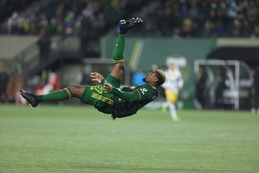 Dairon Asprilla se mandó un golazo de chilena digno de Puskas ¡Tremenda pintura la que se mandó Dairon Asprilla en la Major League Soccer (MLS)! El atacante colombiano se fajó anoche con un golazo por el que, desde ya, piden que sea nominado para el premio Puskas como el mejor gol del año.