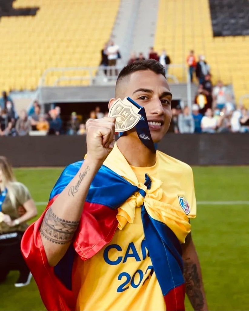 Frank Castañeda, con el Sheriff, enfrenta hoy al Inter de Milán 2 Frank Castañeda, con el Sheriff, enfrenta hoy al Inter de Milán Frank Castañeda, el capitán colombiano del Sheriff Tiraspol, afirma, en conversación con la AFP, estar viviendo un sueño con la buena campaña de su club en la fase de grupos de la ‘Champions League’. Hoy, a las 2 p. m., tendrá el reto de enfrentar a uno de los grandes de Europa, el Inter de Milán, en el Estadio Giuseppe Meazza.
