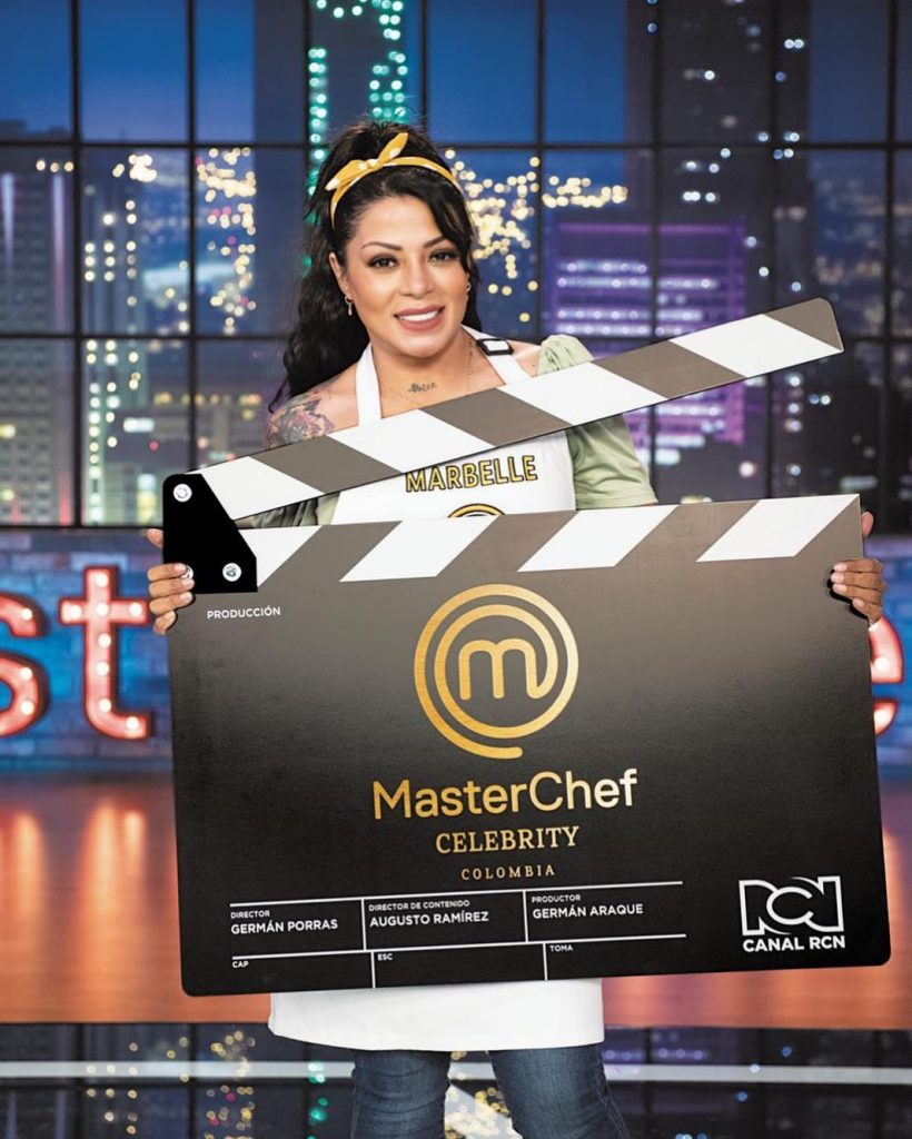 Redes sociales estallan con la salida de Marbelle de MasterChef Marbelle se convirtió anoche en la nueva eliminada del programa MasterChef, hecho que desató todo tipo de memes y comentarios en las redes sociales. Tras un reto que los enfrentó contra los chefs, Carla Giraldo, Viña Machado, Gregorio Pernía y Frank Martínez se salvaron; mientras que Liss Pereira, Marbelle y Diego Camargo tuvieron que ir a reto de eliminación.