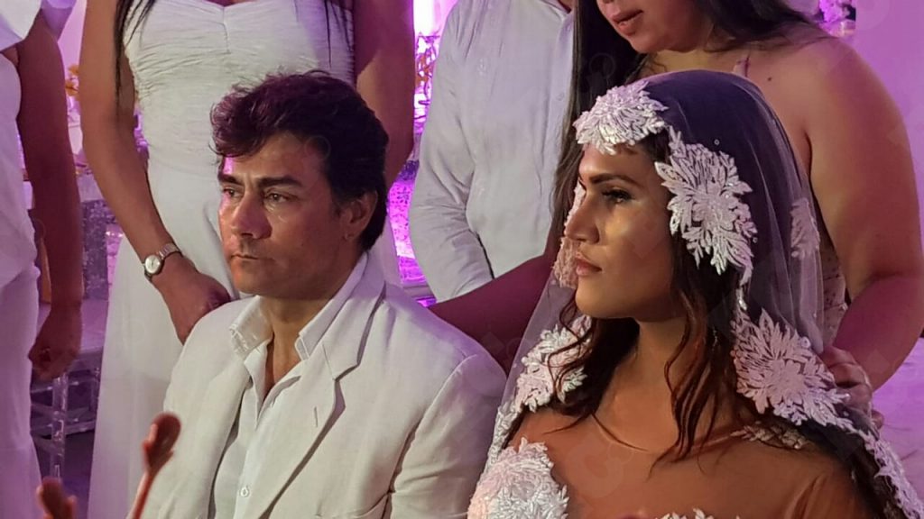 María Isler y Mauro Urquijo se separaron... pero ya volvieron Tras ser conocidos como una de las parejas más polémicas de la farándula colombiana la modelo transgénero María Gabriela Isler, reveló ante las cámaras su separación con el actor Mauro Urquijo y los motivos que la llevaron a tomar esta decisión.