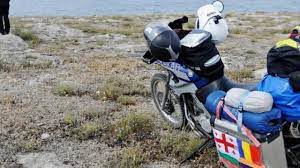 Aliste su moto para los viajes largos 5 Aliste su moto para los viajes largos Cuando el espíritu del motero es aventurero por naturaleza, solo es cuestión de tiempo para que el caballito motorizado y de dos ruedas comience un recorrido en carretera, esto es prueba de fuego donde los moteros prueban finura.