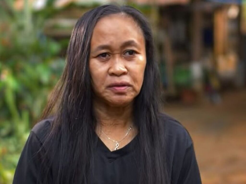 Raizel tiene 16 años, pero por una enfermedad parece de 60 1 Raizel tiene 16 años, pero por una enfermedad parece de 60 Raizel Calago es una filipina de 16 años, quien hace dos años comenzó a ver una rara transformación en su rostro y en cuerpo, todo por culpa de una extraña enfermedad que la ha perturbado.
