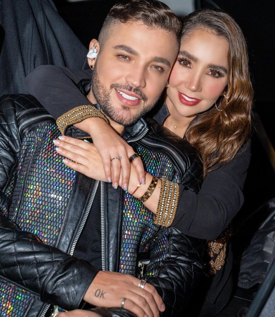 Póngase al día con los chismes de la farándula de esta semana La cantante de música popular confesó que algunas veces la han hecho llorar con los mensajes ofensivos que le escriben en sus redes sociales, y todo por sostener una relación sentimental con Jessi Uribe, supuestamente, cuando él estaba casado.