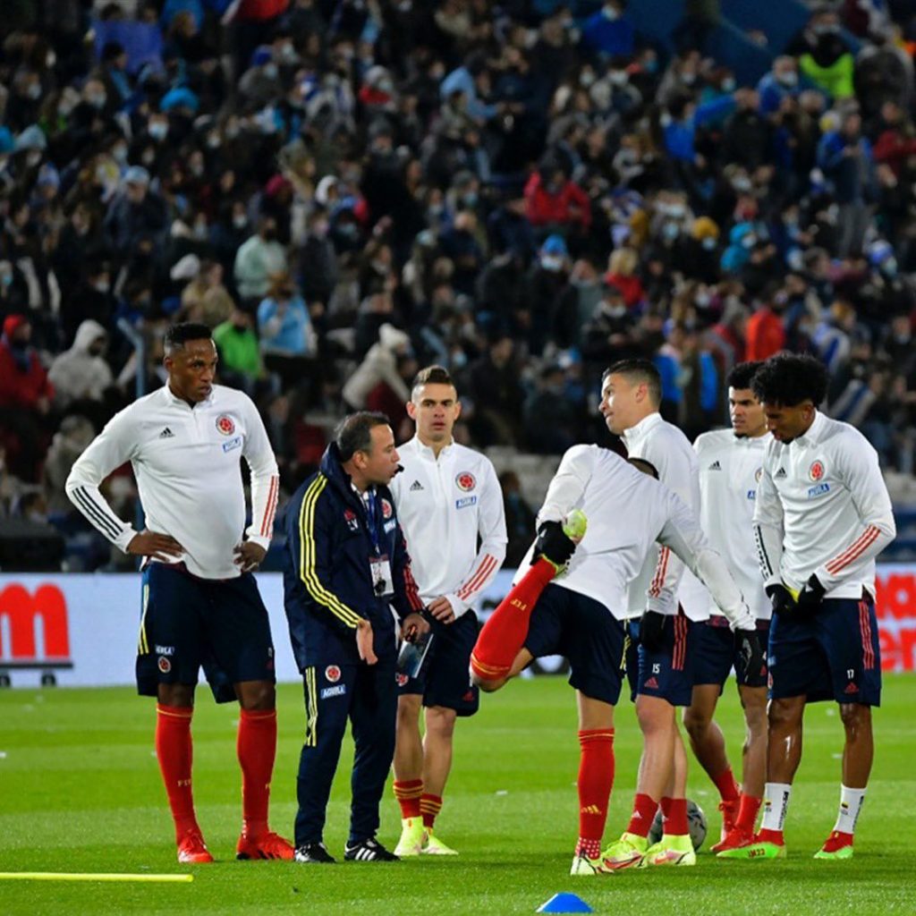 Colombia jugará de noche contra Paraguay en Barranquilla Cinco días después de que concluyera la triple fecha de la Eliminatoria Suramericana que dejó a la Selección Colombia provisionalmente en los puestos de clasificación directa al Mundial de Catar 2022, se acaban de dar a conocer los horarios de los próximos partidos de la 'Tricolor'.