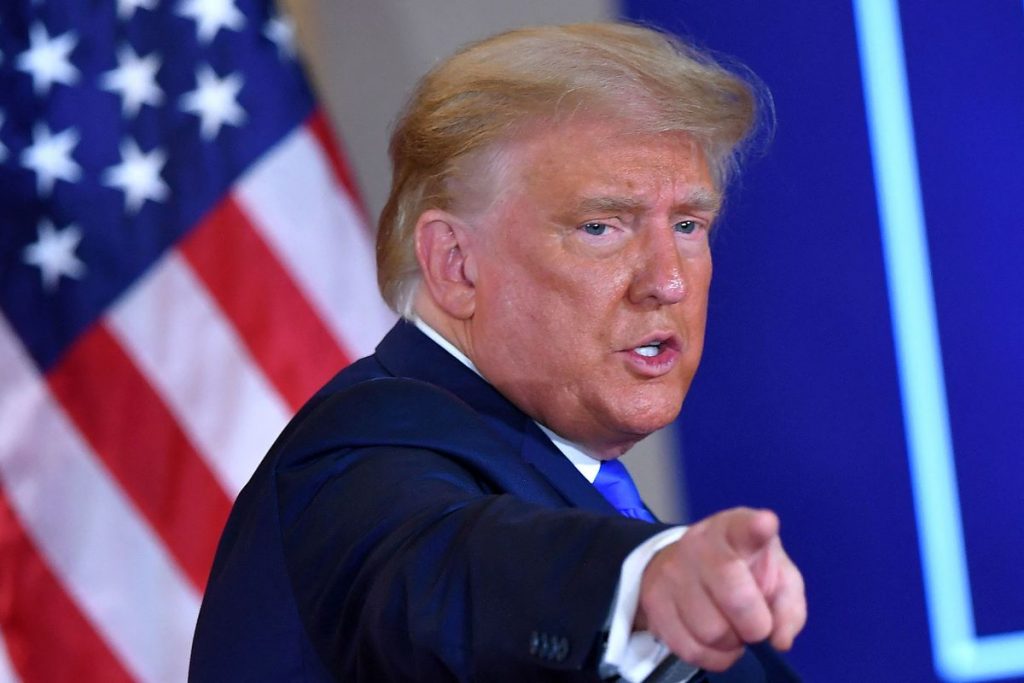 Truth Social, la red que lanzó el expresidente Donald Trump El expresidente de Estados Unidos, Donald Trump, anunció este miércoles el lanzamiento de su propia red social, con el nombre 'Truth Social', con la que busca recuperar su presencia en las plataformas digitales después de haber sido expulsado de Twitter y Facebook.