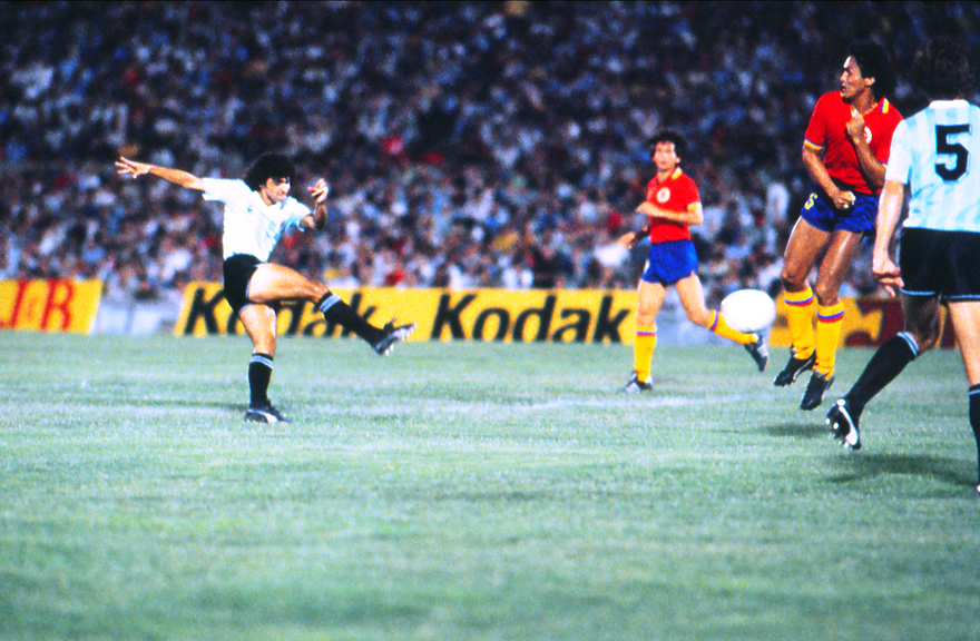 Colombia, a la conquista de Montevideo tras 48 años 2 Colombia, a la conquista de Montevideo tras 48 años Las cifras lo demuestran, Montevideo es una de las plazas más difíciles para la Selección Colombia, pues desde hace 48 años no ganamos allí. Pero como las estadísticas están hechas para romperlas, en eso es en lo que confiamos hoy los seguidores de la 'Tricolor', cuando enfrentemos a las 6 p. m. a Uruguay por la jornada 11 de las Eliminatorias Suramericanas al Mundial Catar 2022.