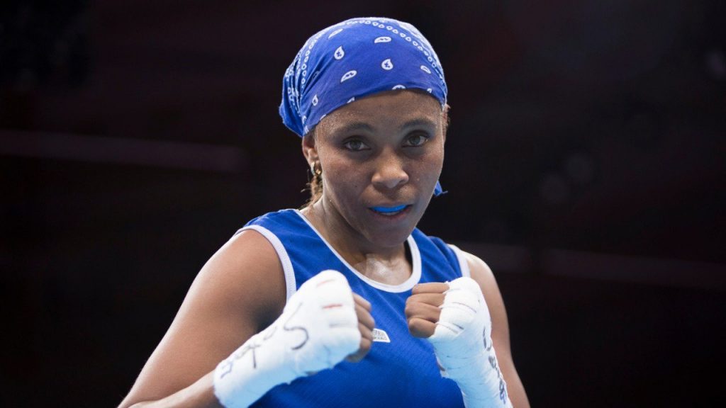 La boxeadora Íngrit Valencia recibió millonaria ayuda para su casa 1 La boxeadora Íngrit Valencia recibió millonaria ayuda para su casa Luego de que la medallista olímpica Íngrit Valencia denunciara que fue estafada en la compra de su vivienda, este jueves recibió una donación de 150 millones de pesos por parte fundaciones, constructoras y el Gobierno Nacional.