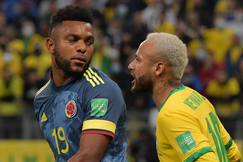 Colombia jugó bien en Brasil, pero no nos alcanzó para sumar 3 Colombia jugó bien en Brasil, pero no nos alcanzó para sumar Aunque la Selección Colombia hizo un buen partido en el Estadio Neo Química Arena de Sao Paulo, por la jornada 13 de la Eliminatoria Suramericana al Mundial Catar 2022, un parpadeo frente a Brasil fue suficiente para perder este jueves por 1-0.