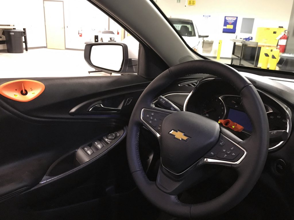 Con sensores, carros en EE. UU. detectan alcohol en el aliento 3 Con sensores, carros en EE. UU. detectan alcohol en el aliento Los automóviles en Estados Unidos pronto podrán negarse a andar si el conductor está intoxicado, gracias a sensores capaces de detectar alcohol en el aliento o a través de la piel. Sin embargo, estas tecnologías son un desafío para los defensores de la privacidad y las libertades civiles.