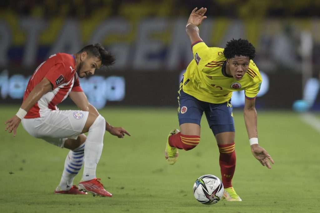 Fifa analizaría si se juega el repechaje a un solo partido 2 Fifa analizaría si se juega el repechaje a un solo partido La Eliminatoria Suramericana ya terminó en 2021, pero el año que viene se verá lo mejor, pues falta por definir los dos cupos y medio para acompañar a las selecciones de Brasil y Argentina, ya clasificadas al Mundial 2022.