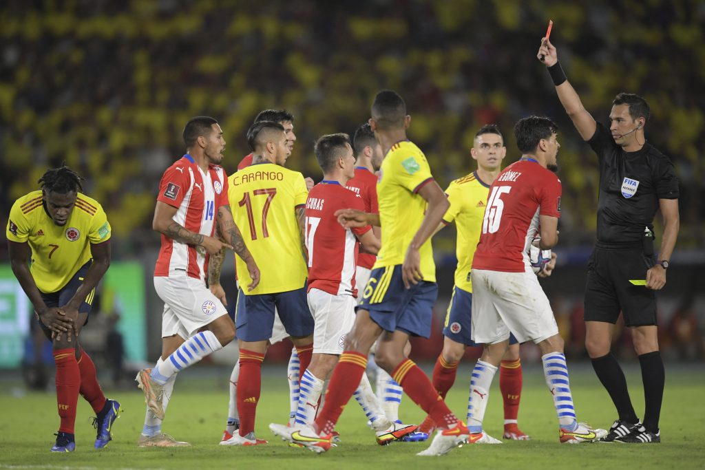 ¡Sin hacer goles es muy jodido! A Colombia se le olvidó ganar 5 ¡Sin hacer goles es muy jodido! A Colombia se le olvidó ganar Ya son 466 minutos los que suma la Selección Colombia sin anotar. Una mala racha que se completó este martes tras el flaco empate 0-0 contra Paraguay en el Estadio Metropolitano de Barranquilla, por la fecha 14 de las Eliminatorias Suramericanas.