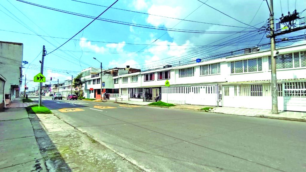 Jubilado de 86 años les disparó a dos delincuentes en Santa Isabel En las últimas horas se conoció la historia de un pensionado de 86 años de la Fuerza Áérea que hace pocos días terminó matando a un ladrón e hiriendo a otro, luego de que ingresaran a robar a su vivienda ubicada en el barrio Santa Isabel (Los Mártires).