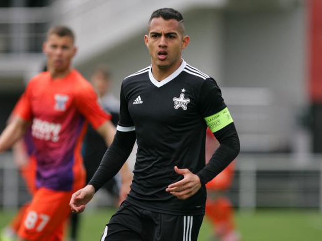 Seis colombianos estarán en acción hoy en la 'Champions' 3 Seis colombianos estarán en acción hoy en la 'Champions' Una atractiva jornada con ocho partidos se vivirá hoy en la quinta fecha de la fase de grupos de la Liga de Campeones de Europa. Y en tres de estos encuentros se espera la presencia de jugadores colombianos.