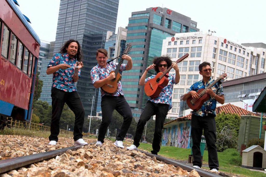 Habrá eventos musicales durante noviembre 3 Habrá eventos musicales durante noviembre Todo comenzará el sábado, 20 de noviembre, con un espectáculo protagonizado por las agrupaciones ganadoras de las convocatorias para circulación en vivo del 2021 del Idartes en el escenario del Parque Metropolitano Simón Bolívar.