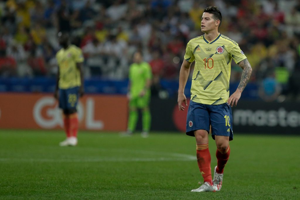 James Rodríguez, ¿será titular para enfrentar a Brasil? El regreso de James Rodríguez a la Selección Colombia tiene muchos puntos de vista. Por un lado es bueno, pero también tiene su lado malo para el estratega Reinaldo Rueda. El colombiano siempre está en la lupa de todos y, ahora, son muchos los que se preguntan si será titular o le dejará en el banquillo ante Brasil, en un partido importantísimo para la ‘Tricolor’ de cara a clasificarse para el Mundial de Catar 2022.