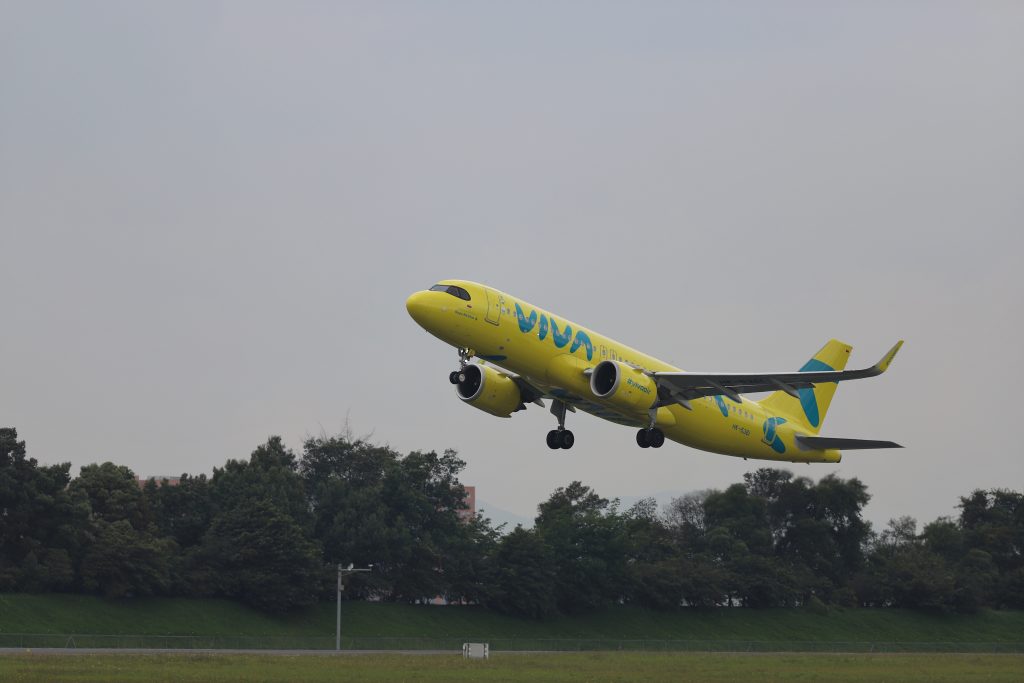 Aerolíneas Avianca y Viva Air ofrecen tremendas gangas 2 Aerolíneas Avianca y Viva Air ofrecen tremendas gangas Las aerolíneas Avianca y Viva Air están botadas por estos días, pues están ofreciendo tiquetes a destinos nacionales a menos de 30 mil pesos.