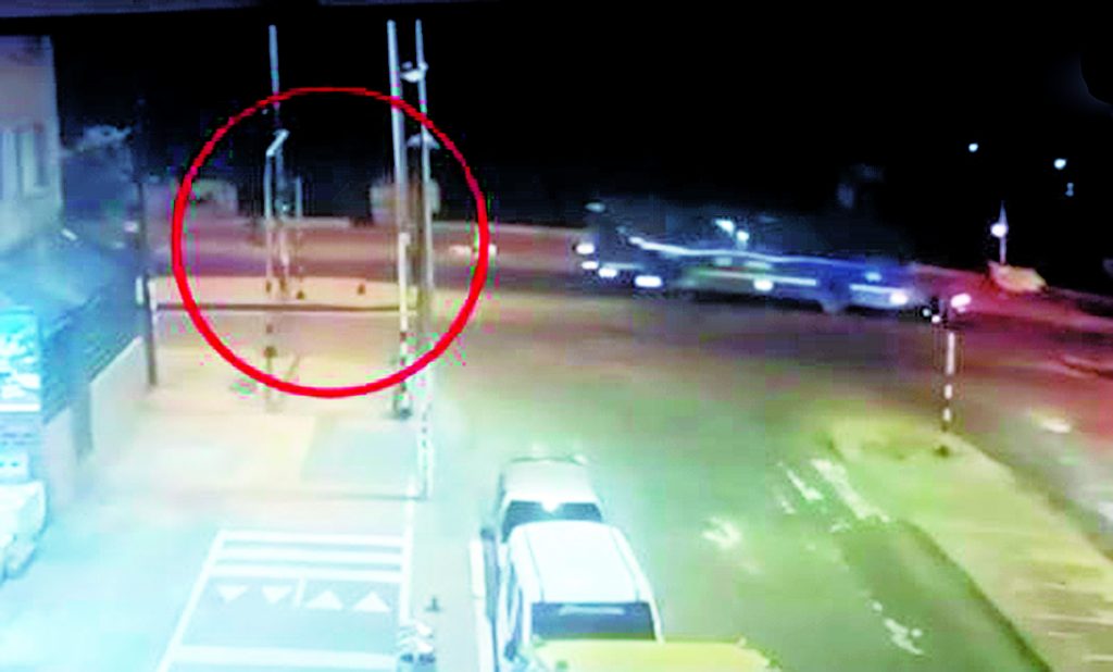 El drama de Paula tras sufrir grave accidente de tránsito En delicado estado de salud se encuentra la joven Paula Andrea Pinilla Vivas, de tan solo 23 años, tras un grave accidente de tránsito que se presentó durante la noche del domingo en el sector de Abastos por cuenta de un conductor del SITP, que la embistió a ella y a un amigo cuando se movilizaban en una motocicleta.