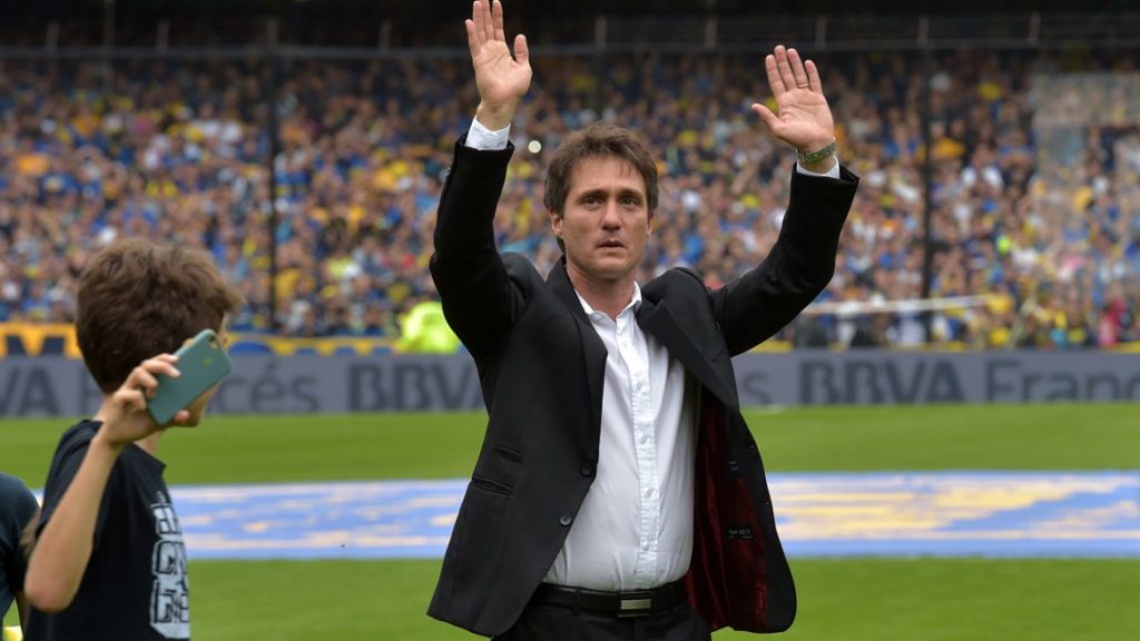 Tras cuatro partidos sin gol, Colombia va con toda contra Paraguay 4 Tras cuatro partidos sin gol, Colombia va con toda contra Paraguay Ante un Paraguay en llamas, que no responde aún al cambio de timonel, la Selección Colombia buscará romper un ayuno de gol de 400 minutos. Las dos selecciones necesitan de la victoria para enderezar su sinuoso camino hacia el Mundial de Catar 2022.