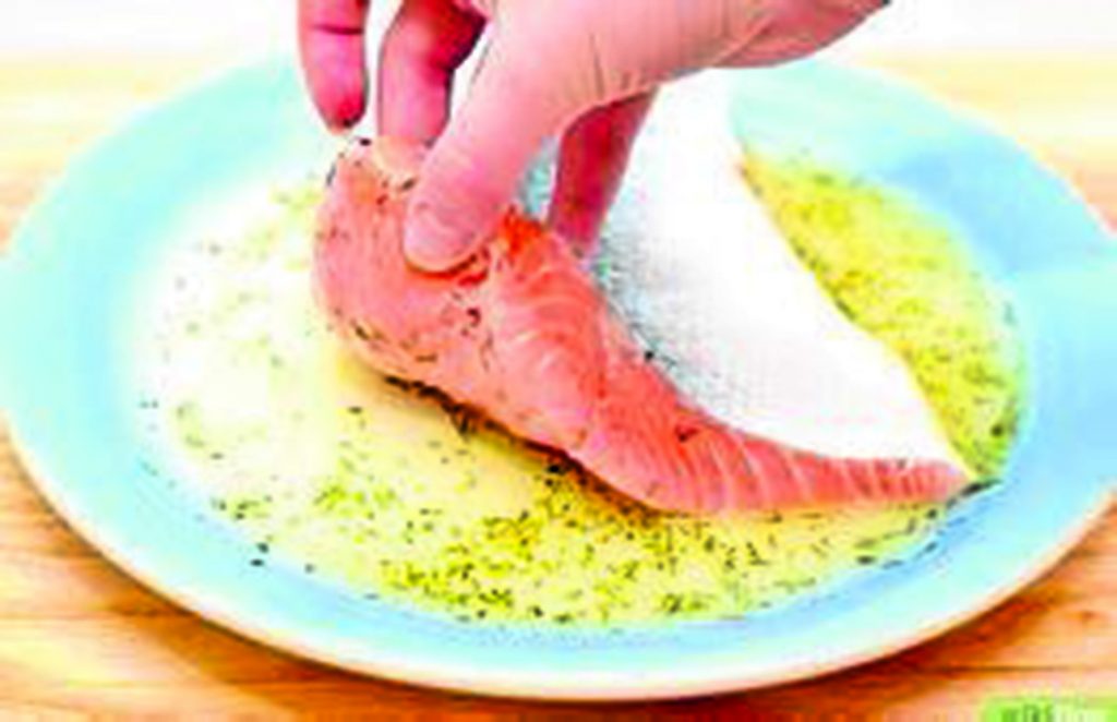 Salmón: rico y práctico El salmón es un corte de pescado nutritivo; sin embargo, mucha gente no suele incluirlo en sus comidas debido a que su sabor es suave y la única preparación conocida es hacerlo a la plancha.