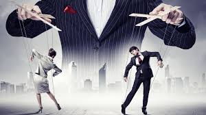 No se vuelva títere de nadie, no se deje 2 No se vuelva títere de nadie, no se deje Muchos se pasan la vida imponiendo sus particulares maneras de pensar y pretendiendo que los demás se comporten como a ellos mejor les convenga.