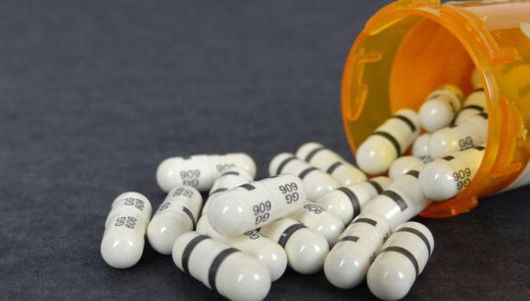 Paxlovid, la píldora de Pfizer efectiva contra el COVID-19 El laboratorio Pfizer anunció este viernes que un ensayo clínico sobre su píldora anticovid mostró una alta efectividad. Se trata de la segunda píldora anticovid después de la de Merck, que en realidad es un medicamento contra la gripe renombrado para combatir el coronavirus.