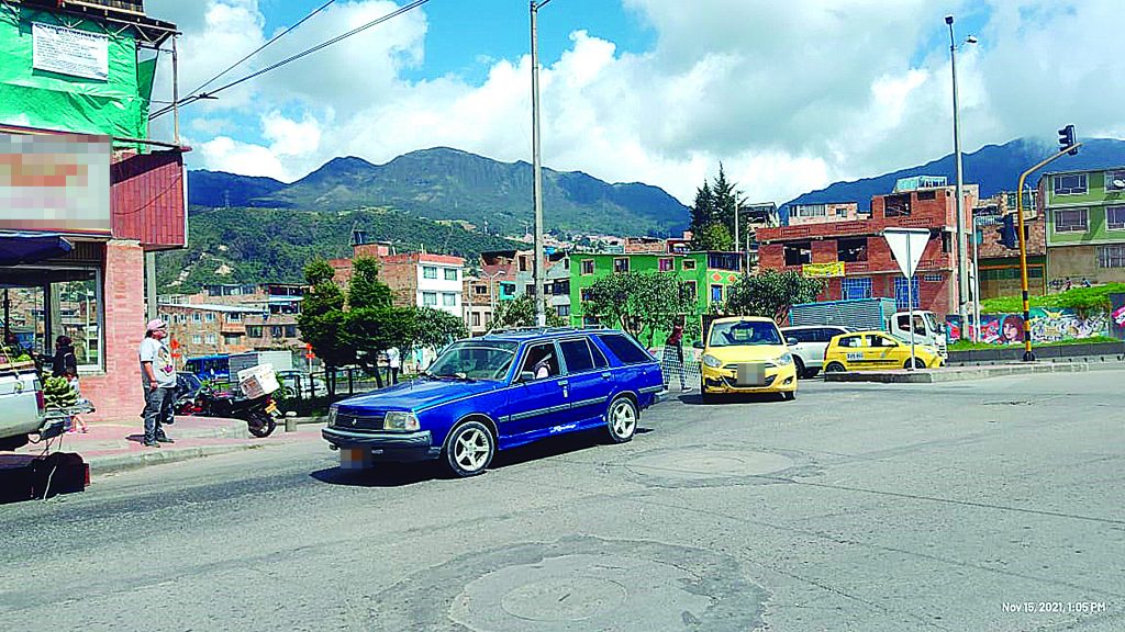 Crimen contra un menor de edad en el barrio Alfonso López 2 Crimen contra un menor de edad en el barrio Alfonso López ¿Cuánto dolor causa la muerte de alguien que apenas empezaba a vivir? Este y muchos interrogantes más se plantea la comunidad del barrio Alfonso López (Usme), donde no se logran asimilar que en la madrugada del domingo un menor de 16 años fue asesinado.