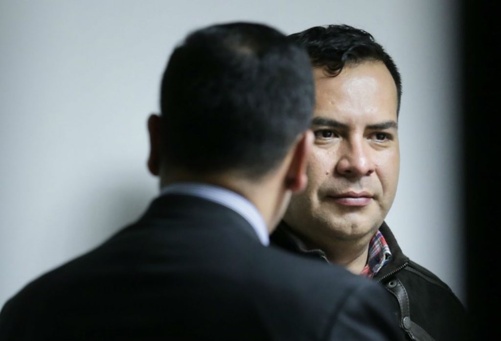 Capitán Álvarez, del Inpec, fue condenado a 15 años de cárcel 3 Capitán Álvarez, del Inpec, fue condenado a 15 años de cárcel El Juzgado 57 de conocimiento de Bogotá condenó a 15 años de prisión al Capitán del Inpec, David Alexánder Álvarez Cárdenas, por su conocimiento y participación en el plan de fuga de la excongresista Aída Merlano, en el año 2019.