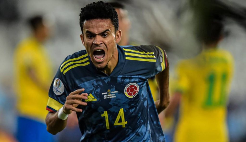 Golazo de 'Lucho' Díaz a Brasil, nominado al mejor del año 1 Golazo de 'Lucho' Díaz a Brasil, nominado al mejor del año Aunque los hinchas de la Selección Colombia llevamos cinco partidos sin celebrar un gol, en la Copa América que se disputó a mitad de año en Brasil sí hubo uno que nos puso a gritar de emoción, anotado por Luis Fernando Díaz, y que hoy lo tiene como nominado a ganar el Premio Puskas de la Fifa, como el mejor gol del año.