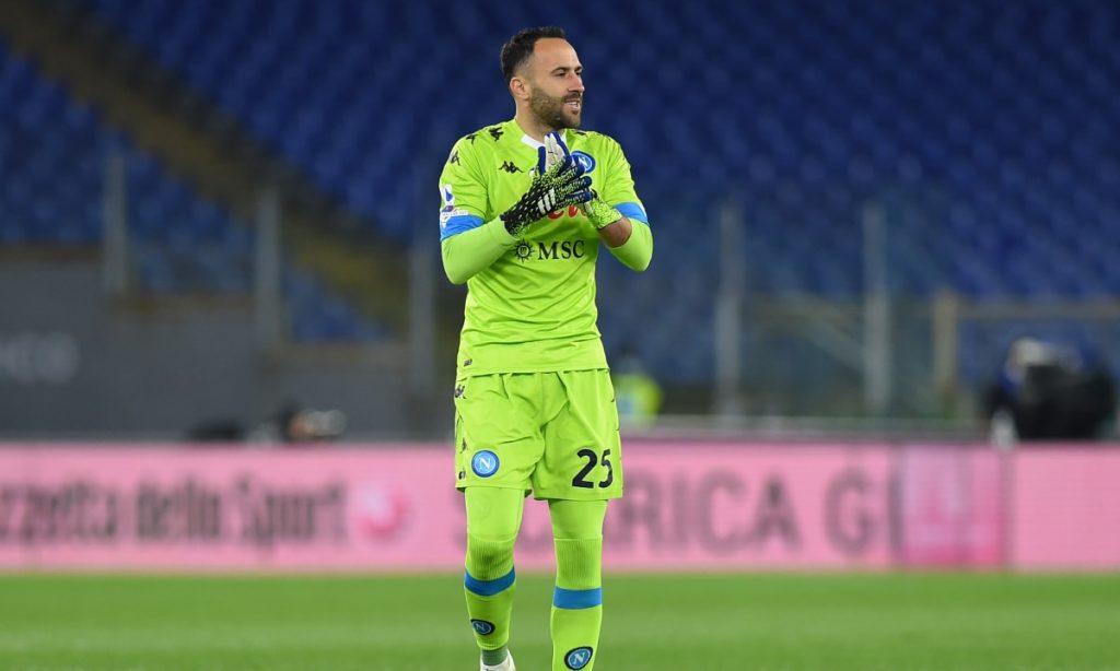 David Ospina pasaría del celeste del Nápoli al de la Lazio 1 David Ospina pasaría del celeste del Nápoli al de la Lazio El guardameta colombiano David Ospina es una de las figuras del Nápoli, líder de la Liga de Italia. Su temporada ha sido tan buena, que ha despertado el interés de varios equipos internacionales, y por supuesto, también en la Serie A.