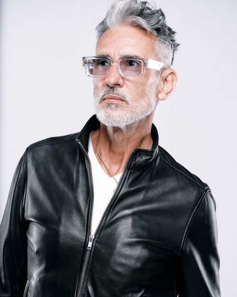 El recordado actor colombiano ha tenido un cambio físico radical El actor Miguel Varoni, reconocido por su papel en 'Pedro el Escamoso', es recordado por ser un hombre imponente y de buen porte, pero los años no han pasado solos y ahora luce muy diferente.