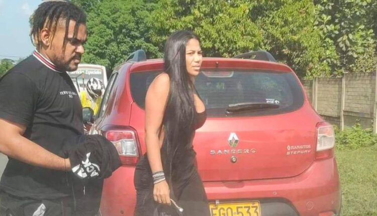 Yuranis León, agradecida con Dios tras salvarse en accidente La cantante y esposa de Mister Black se refirió a cómo se siente luego de resultar lesionada en el percance vial que ocurrió en Turbaco. Yuranis León se siente agradecida por conservar su salud tras protagonizar un impactante accidente de tránsito en la mañana de este domingo, cuando un bus se volcó en la Troncal de Occidente, muy cerca del peaje de Turbaco.