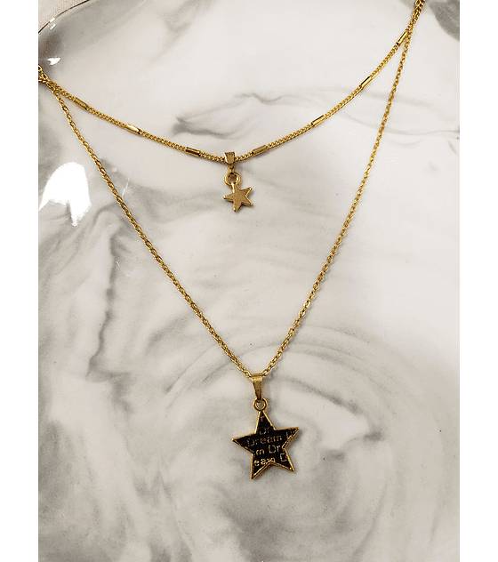 LOS MEJORES ACCESORIOS PARA TUS PINTAS EN ESTA NAVIDAD Por esta fecha decembrina queremos tener lo más chic para lucir espectaculares en las fiestas de fin de año.
