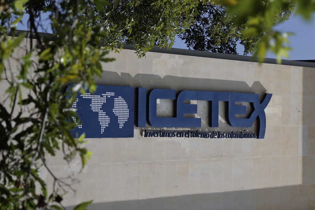 6 mil cupos de crédito subsidiado para estudiar 8 6 mil cupos de crédito subsidiado para estudiar El Icetex lanzó una nueva convocatoria para los jóvenes que deseen empezar una carrera profesional con crédito a largo plazo.