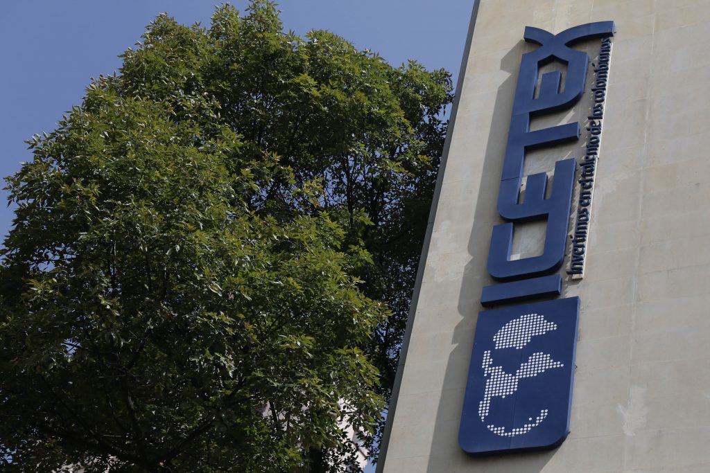6 mil cupos de crédito subsidiado para estudiar 3 6 mil cupos de crédito subsidiado para estudiar El Icetex lanzó una nueva convocatoria para los jóvenes que deseen empezar una carrera profesional con crédito a largo plazo.
