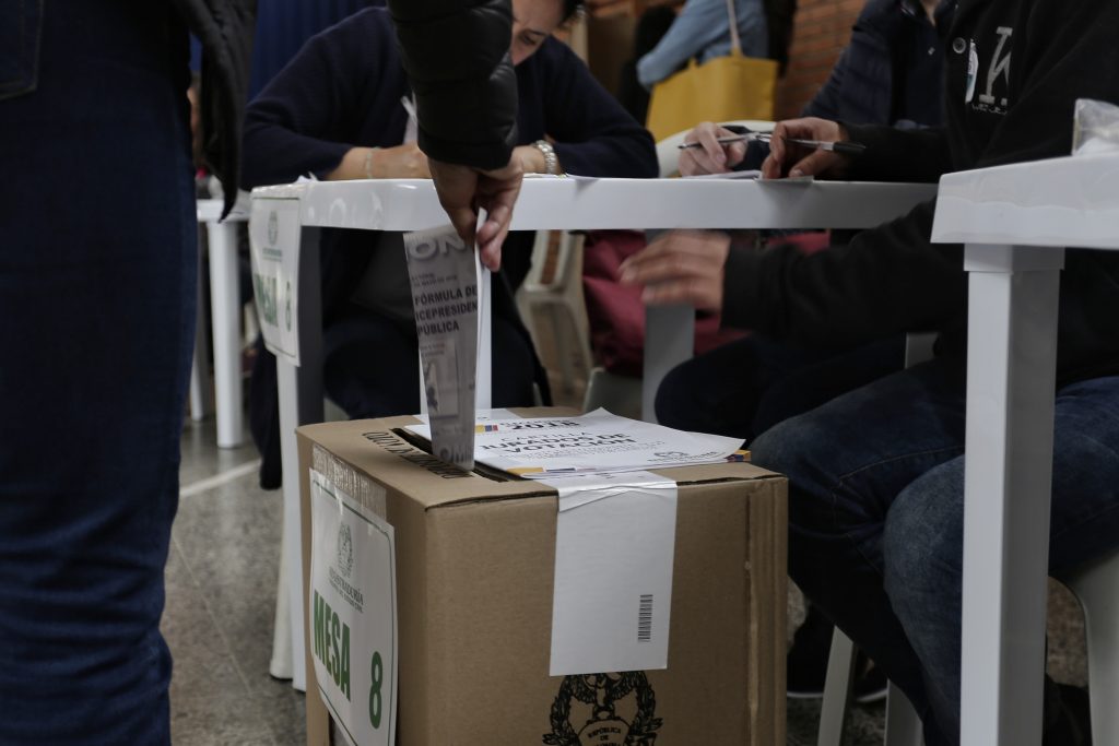 Por elecciones de Consejos de Juventud no habrá ley seca 1 Por elecciones de Consejos de Juventud no habrá ley seca En medio de la feria de Expobar 2021, el ministro del Interior, Daniel Palacios, confirmó que para este fin de semana, cuando se llevarán a cabo las elecciones de los Consejos Municipales y Locales de Juventud, no se decretará ley seca, como usualmente se hace en un día de elecciones en Colombia.